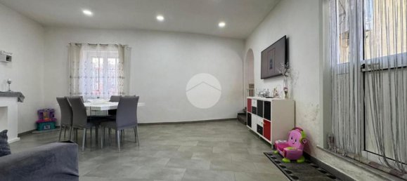 3 rooms Apartment in Naples, Italy No. 92379 8