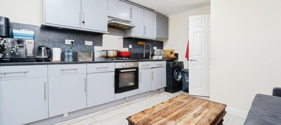 2 bedrooms Apartment in London, United Kingdom No. 11561 8