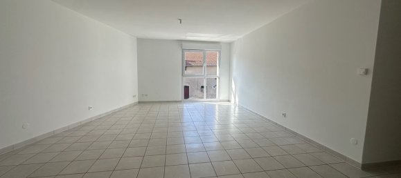 2 bedrooms Apartment in Kanfen, France No. 64610 8