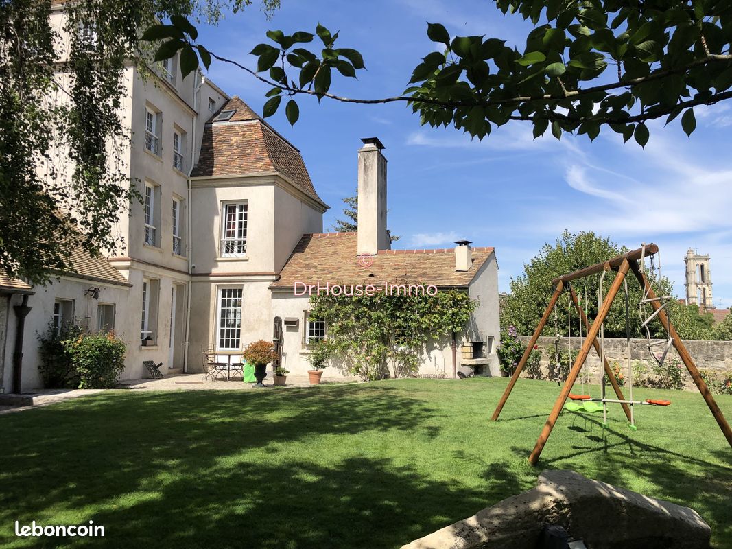 4 bedrooms House in Mantes-la-Jolie, France No. 171878