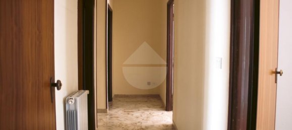 3غرفة شقة في Messina, Italy رقم 78529 6