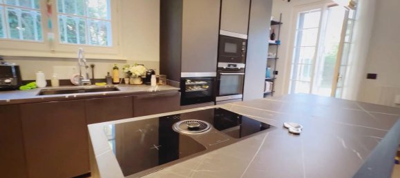 Villa de 5 divisões em Livorno, Italy N.º 216314 31