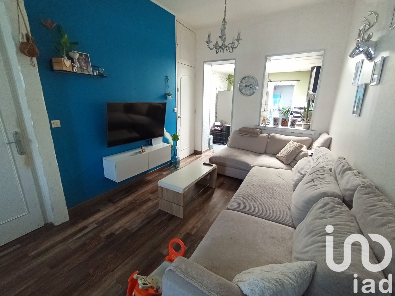 2 bedrooms House in Wattrelos, France No. 241296