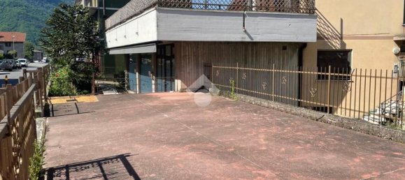 Oficina en Bienno, Italy 70 m² No. 112972 30