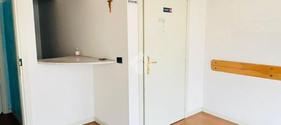 Oficina en Bienno, Italy 70 m² No. 112972 18