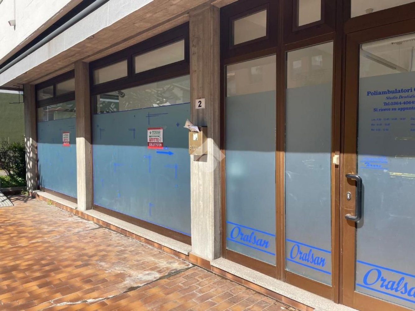 Oficina en Bienno, Italy 70 m² No. 112972