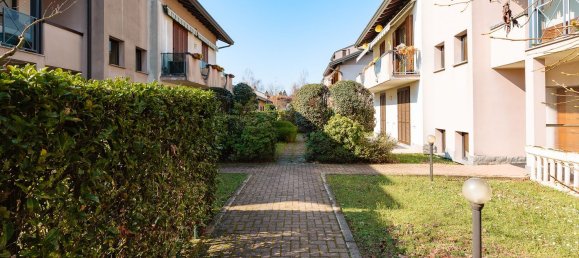 4غرفة منزل ذو طابقين في Malnate, Italy رقم 209987 105