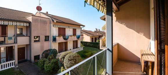 4غرفة منزل ذو طابقين في Malnate, Italy رقم 209987 18