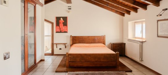 4غرفة منزل ذو طابقين في Malnate, Italy رقم 209987 104