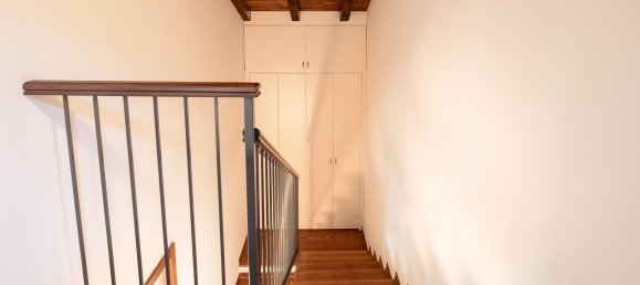 4غرفة منزل ذو طابقين في Malnate, Italy رقم 209987 58