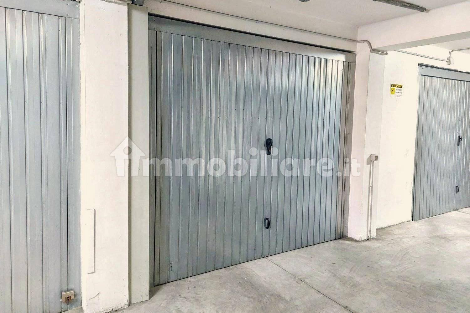 1 غرف نوم مرآب في San Giovanni la Punta, Italy رقم 300428