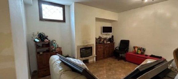 6 rooms House in Pomezia, Italy No. 12629 23