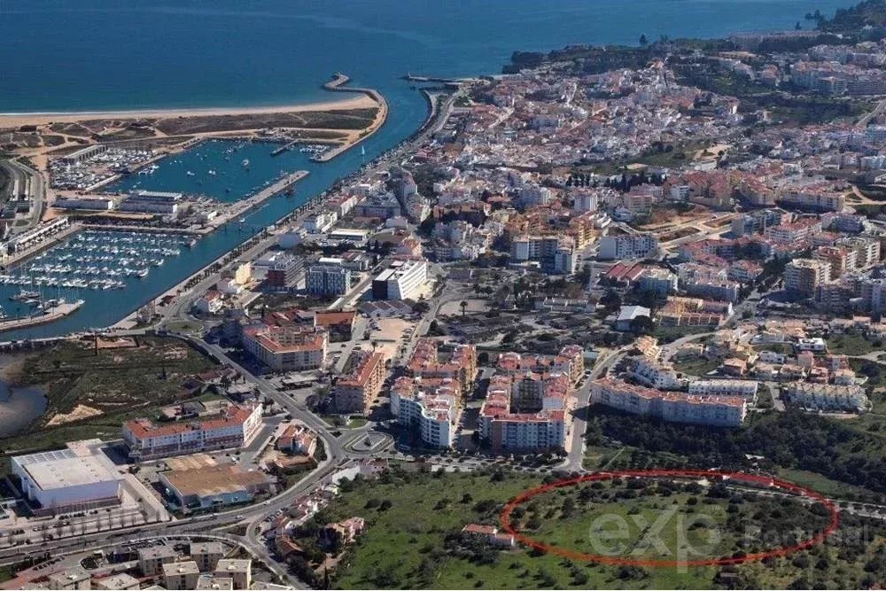 1250m² Land in Lagos, Portugal No. 204580