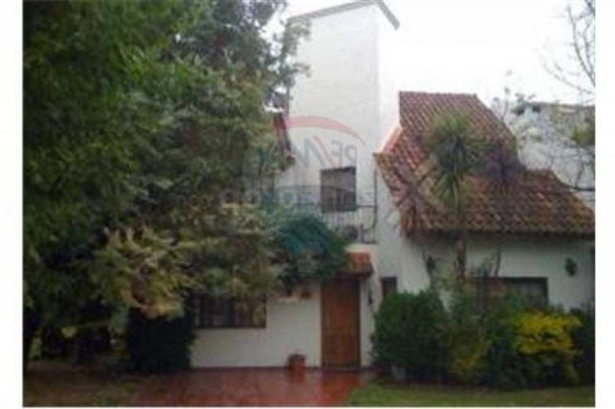 Дом с 3 спальнями в Эскобар, Аргентина № 82531