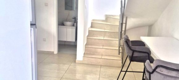 Вилла с 3 спальнями в Ливадия, Кипр № 26180 13