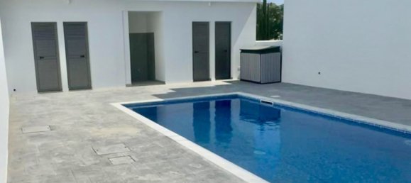 Вилла с 3 спальнями в Ливадия, Кипр № 26180 6