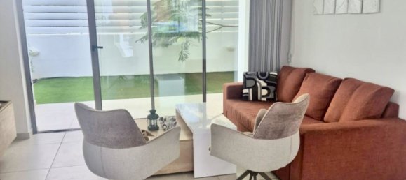 Вилла с 3 спальнями в Ливадия, Кипр № 26180 2