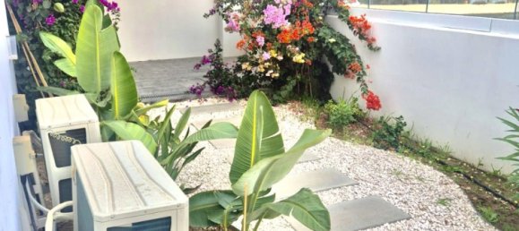 Вилла с 3 спальнями в Ливадия, Кипр № 26180 5