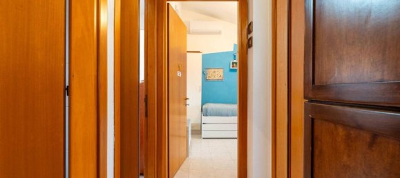 5-Zimmer Villa in Capoterra, Italy, Nr. 29029 42