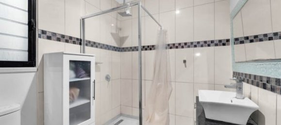 3 bedrooms House in Macleay Island, Australia No. 89 5