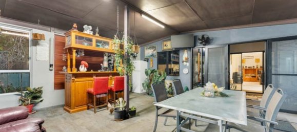 3 bedrooms House in Macleay Island, Australia No. 89 6