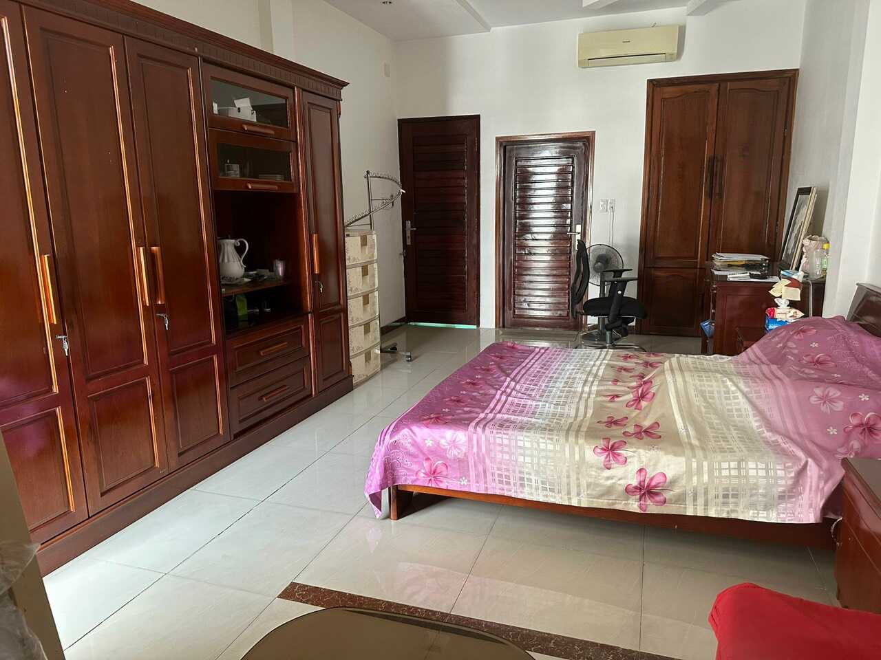 112m² Townhouse in District 7, Vietnam No. 19260