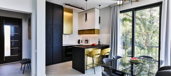 4 bedrooms Bungalow in Budva, Montenegro No. 191 10