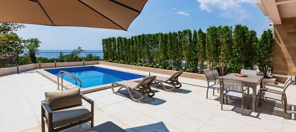 4 bedrooms Bungalow in Budva, Montenegro No. 191 4