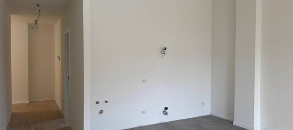 4 rooms Apartment in Sesto Fiorentino, Italy No. 36060 9