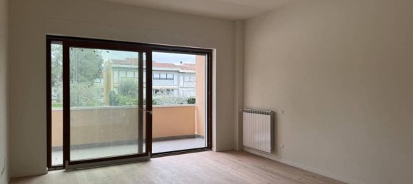 4 rooms Apartment in Sesto Fiorentino, Italy No. 36060 10