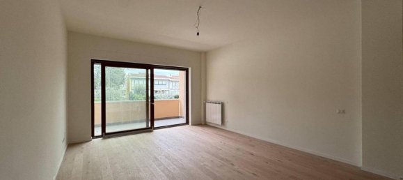 4 rooms Apartment in Sesto Fiorentino, Italy No. 36060 11