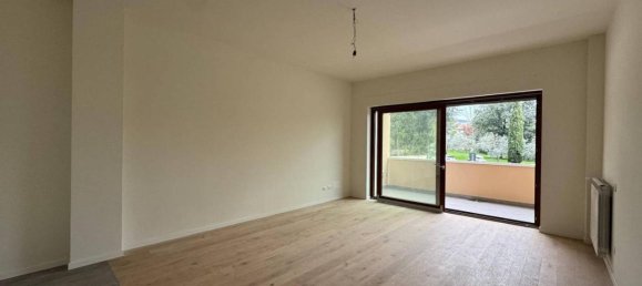 4 rooms Apartment in Sesto Fiorentino, Italy No. 36060 2