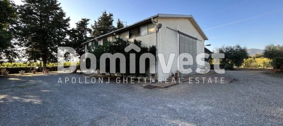 4 bedrooms House in Capalbio, Italy No. 126195 2