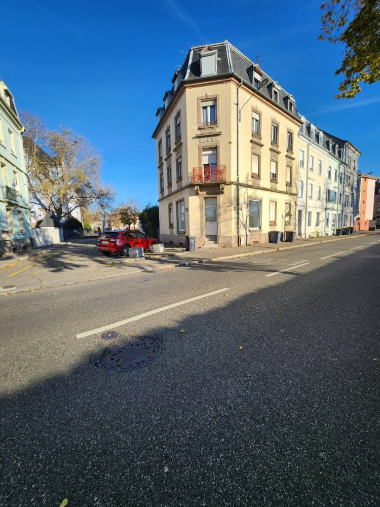 15 bedrooms Building in Mulhouse, France No. 57264