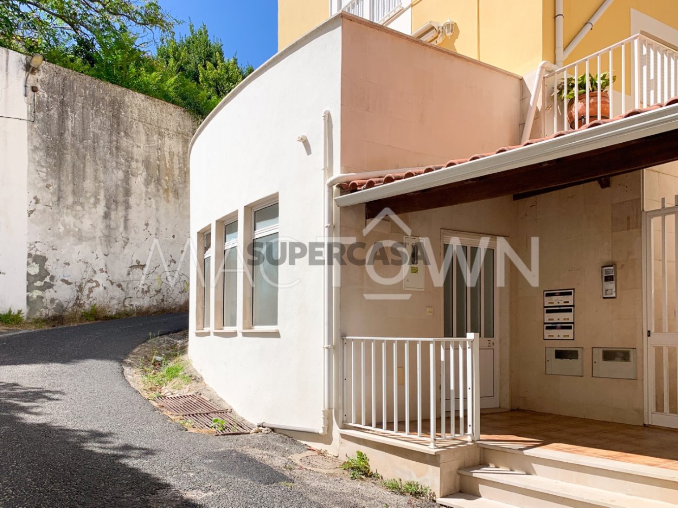 40m² Office in Torres Novas, Portugal No. 297710