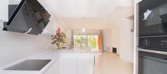 4 bedrooms Townhouse in El Paraiso, Spain No. 23738 19