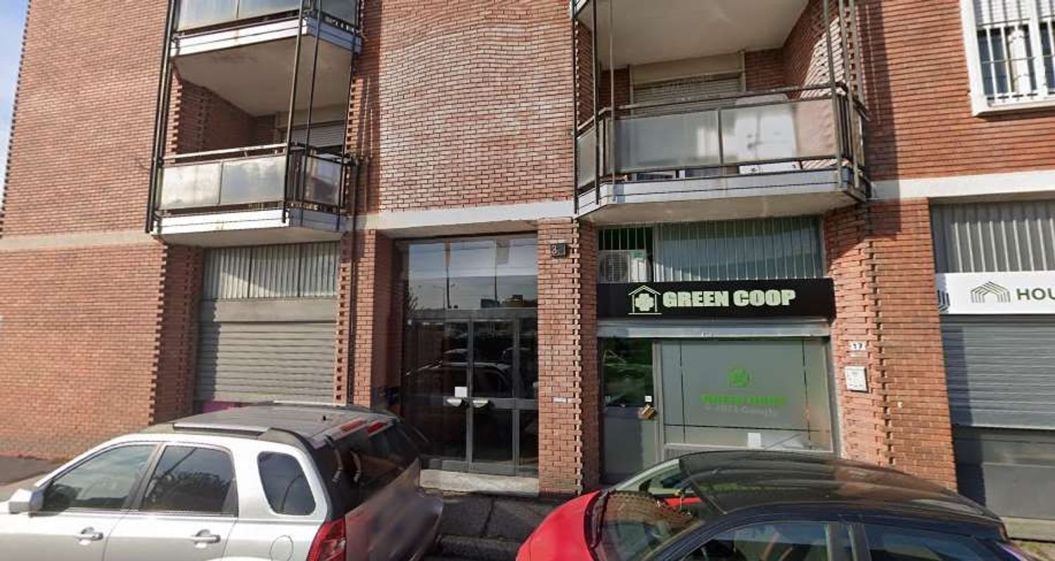 5 rooms Apartment in Baranzate, Italy No. 16503