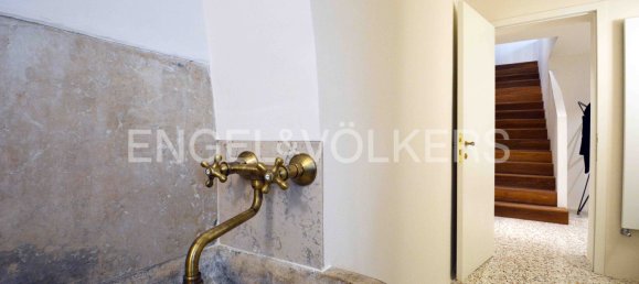 3 bedrooms Apartment in Venice, Italy No. 132565 10