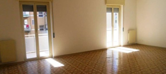 Apartamento de 4 habitaciónes en Syracuse, Italy No. 244799 4