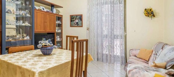 3 rooms Apartment in Taranto, Italy No. 120915 12