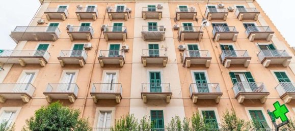 3 rooms Apartment in Taranto, Italy No. 120915 9