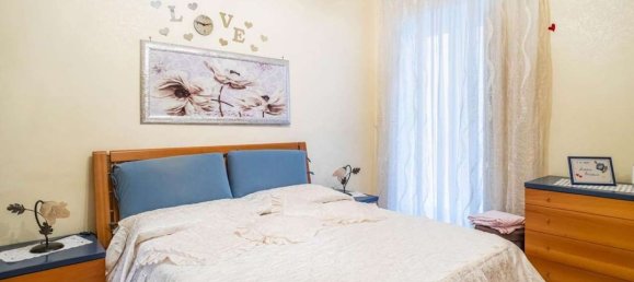 3 rooms Apartment in Taranto, Italy No. 120915 17
