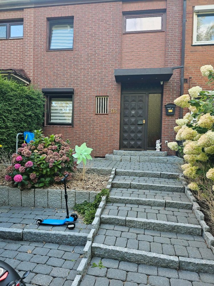 3 bedrooms Townhouse in Hamburg-Nord, Germany No. 288714