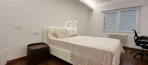 5 bedrooms Apartment in Rimini, Italy No. 330517 10
