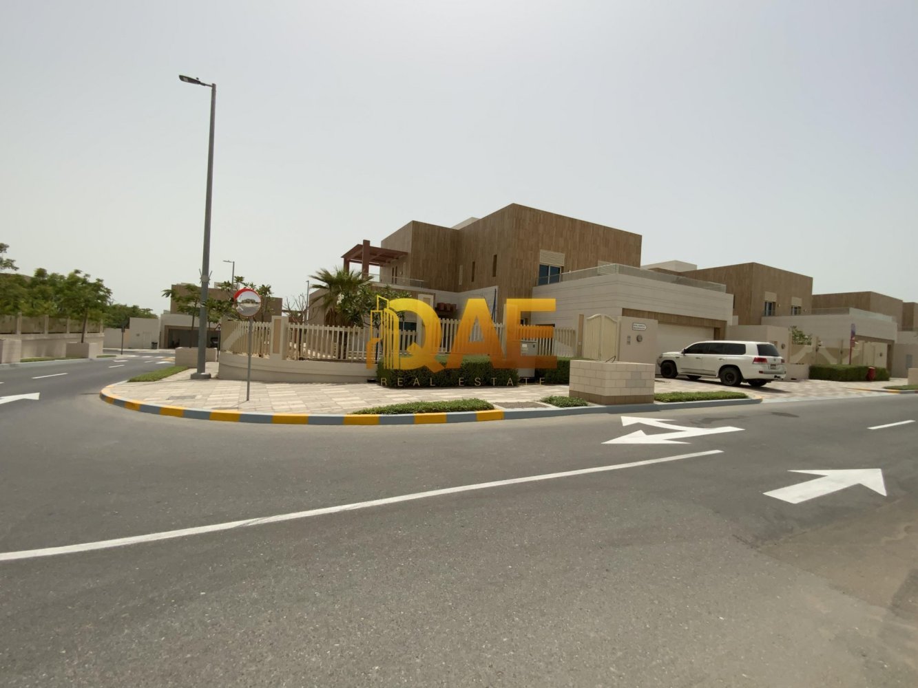 6 bedrooms Villa in The Marina, UAE No. 4713