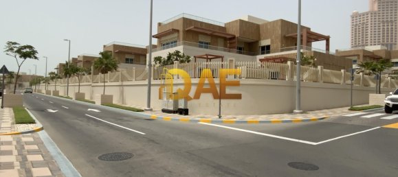 6 bedrooms Villa in The Marina, UAE No. 4713 14