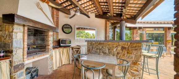 5 غرف نوم فيلا في Peralada, Spain رقم 81069 29