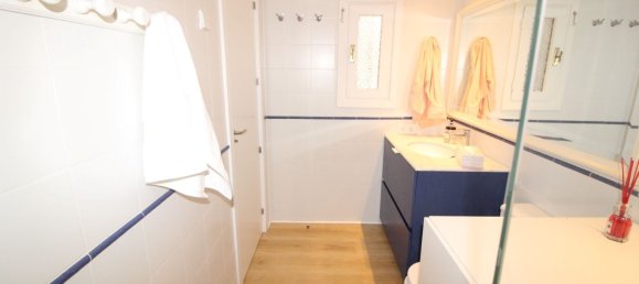 Apartamento de 2 dormitorios en Marbella, Spain No. 56484 18