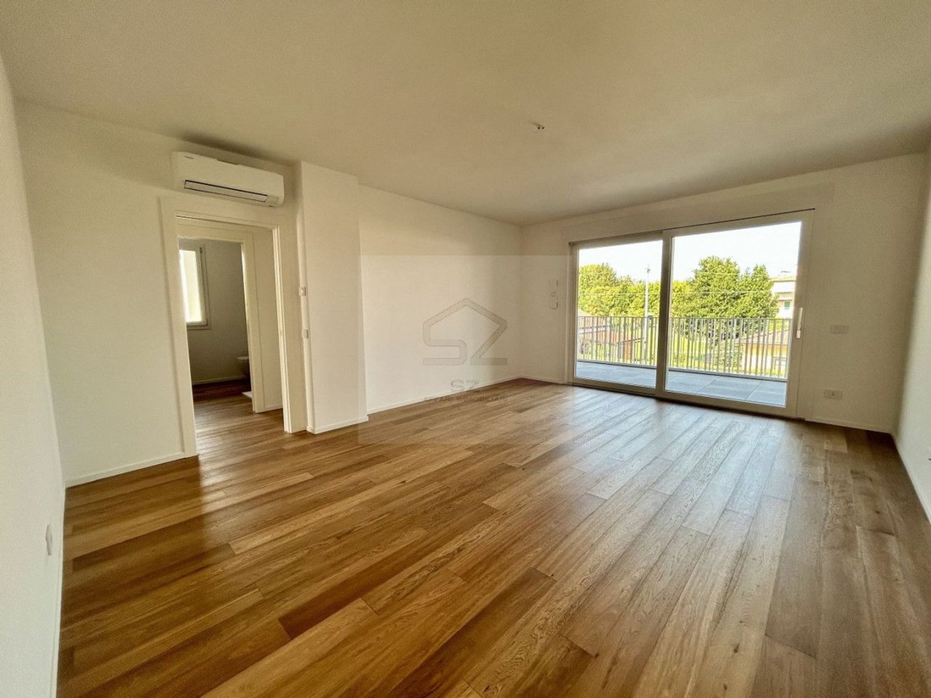 4 rooms Apartment in Padua, Italy No. 286647