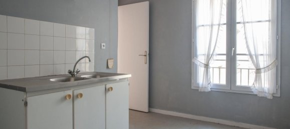 2 bedrooms Apartment in Pont-Sainte-Maxence, France No. 91242 4